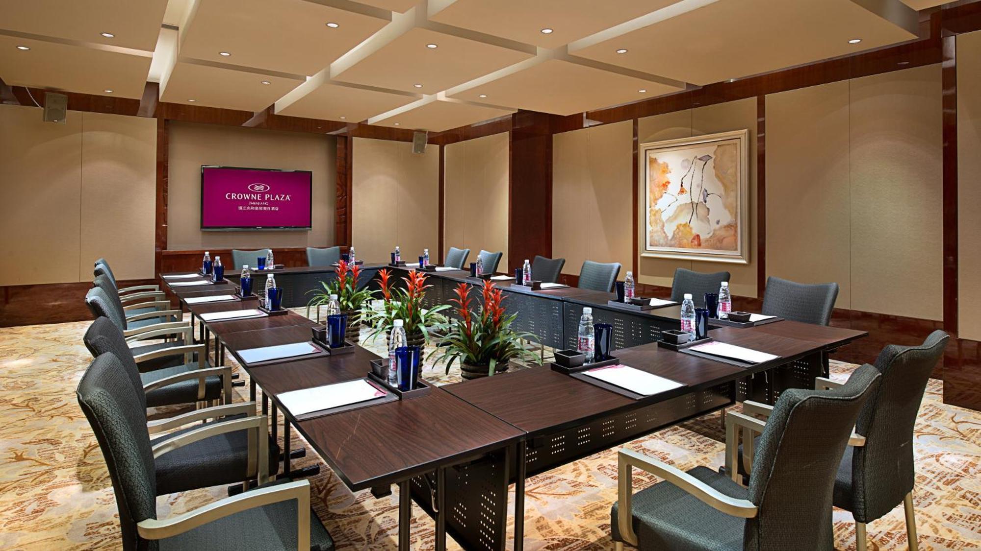 מלון Crowne Plaza Zhenjiang By Ihg מראה חיצוני תמונה