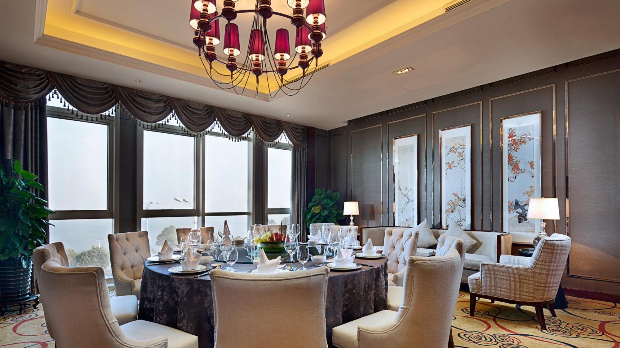 מלון Crowne Plaza Zhenjiang By Ihg מראה חיצוני תמונה